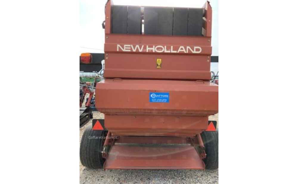 New Holland 5950 Usato - 4