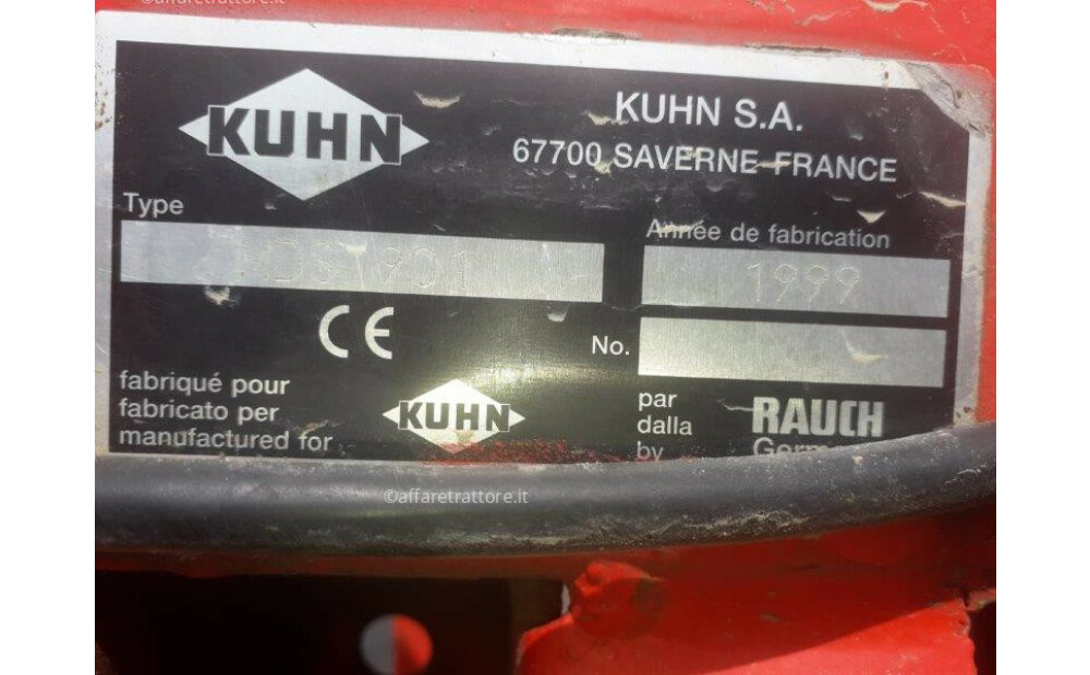 Spandiconcime KUHN MDS 901 - 4